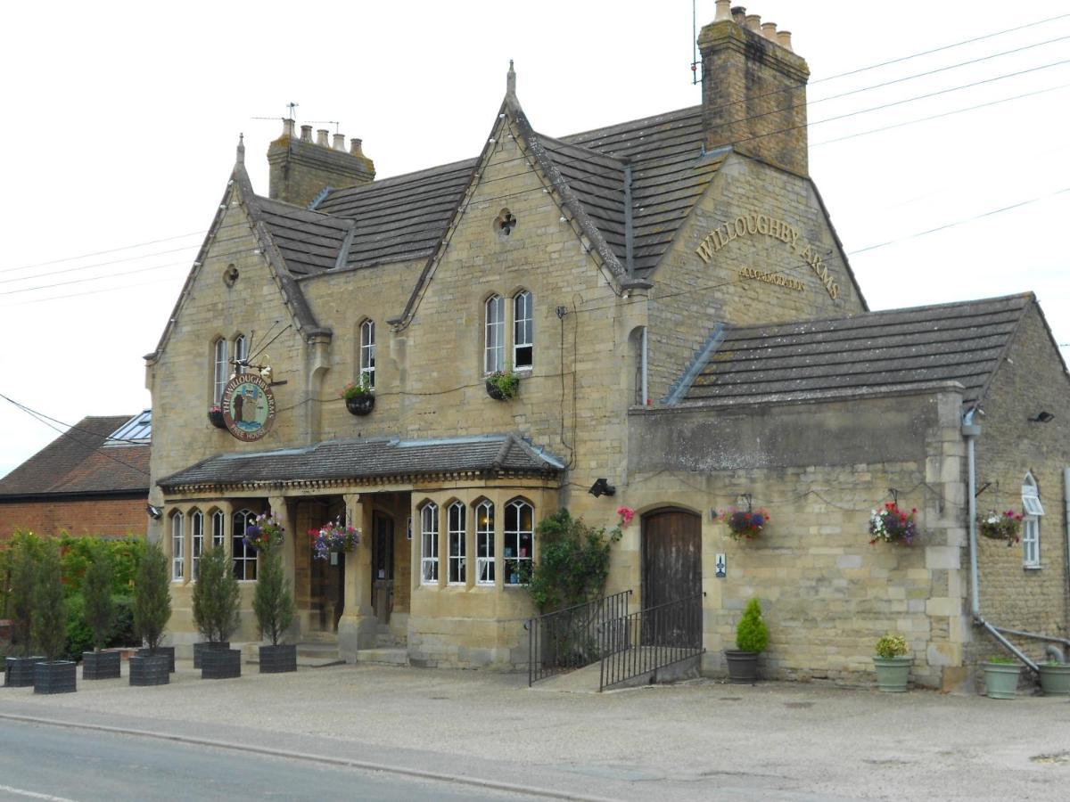 Hotel Willoughby Arms Little Bytham Exteriér fotografie