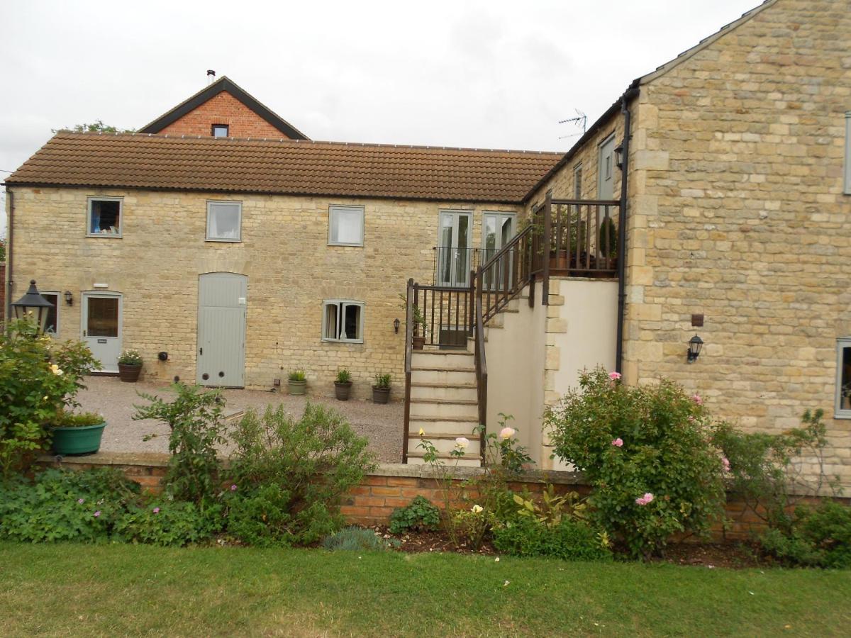 Hotel Willoughby Arms Little Bytham Exteriér fotografie